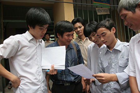 Có giấy trúng tuyển mới thi đầu vào ở ĐH công nghệ Đồng Nai